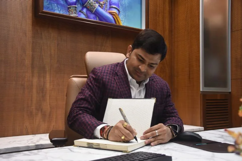 Mr. Mukesh Patel